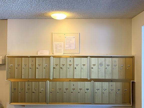 4th image of 4501 Grandview Dr W