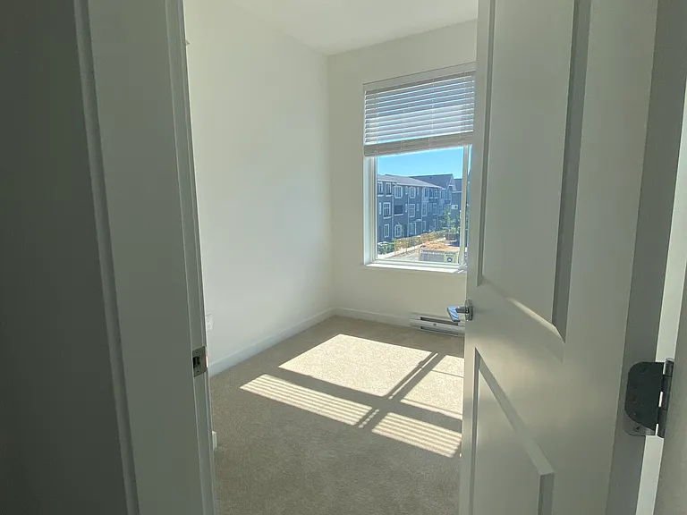 15815 85th Ave #201 — Photo 6