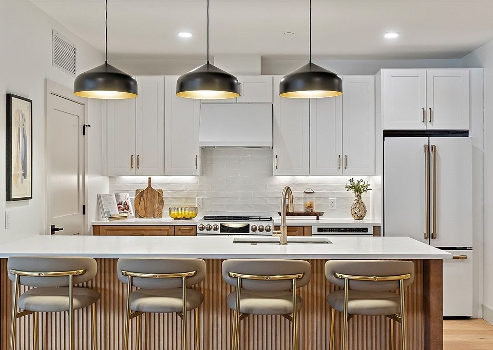 1st image of 1025 Massachusetts Ave #204