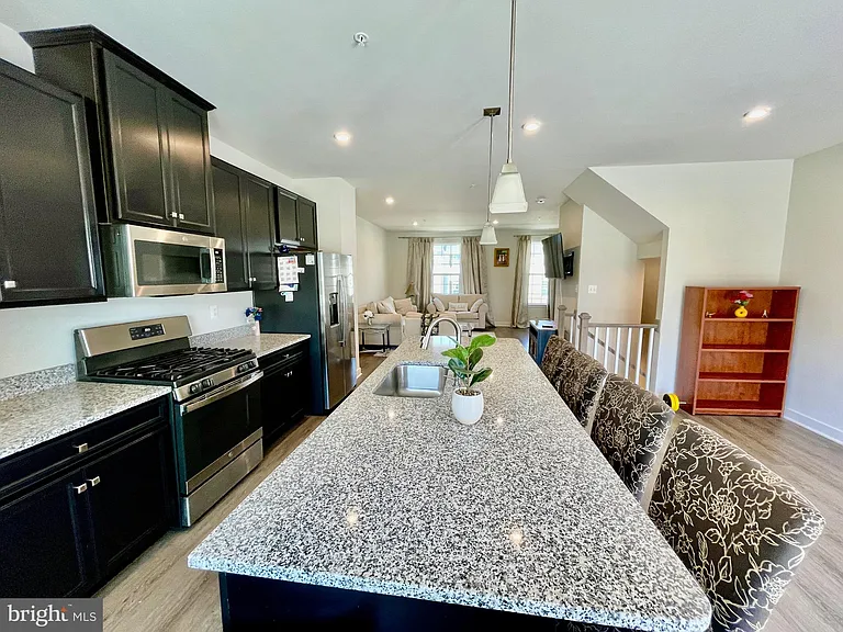 1518 Wilmer Park Ln — Photo 17