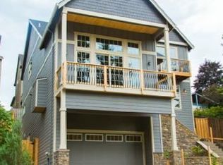 10090 NW Crossing Dr, Portland, OR