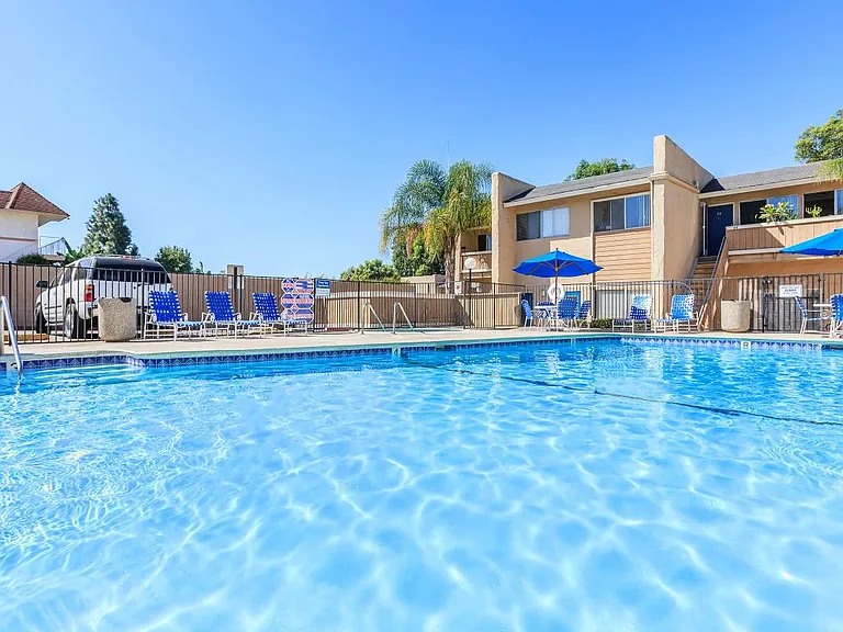 Vista Sun Apartments — Photo 9