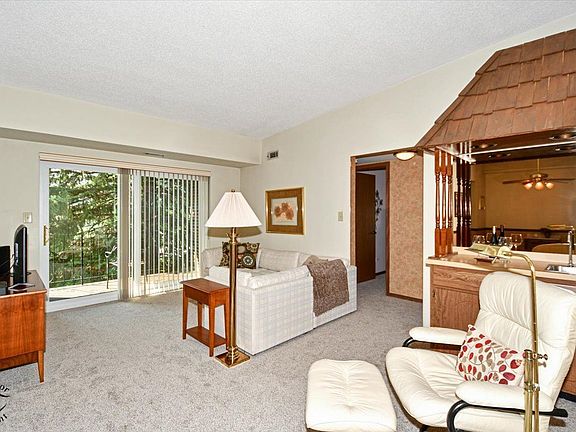5th image of 13933 S Laramie Ave APT 221