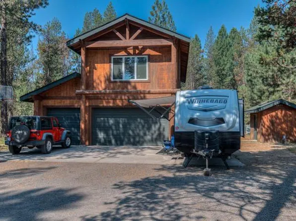 56043 Savage Dr, Bend, OR 97707