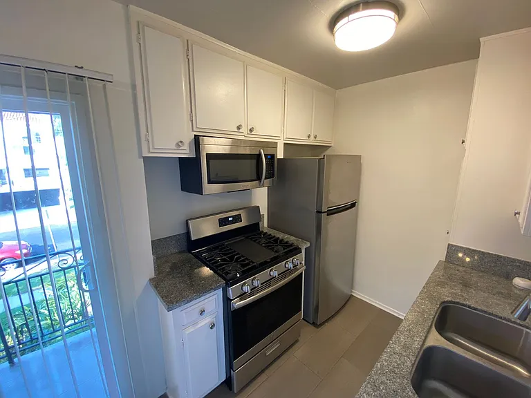 can374 — Photo 28