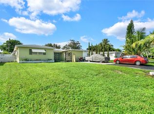6804 SW 9th St, Pembroke Pines, FL 33023