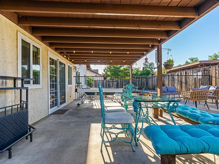 458 Las Brisas Dr — Photo 94