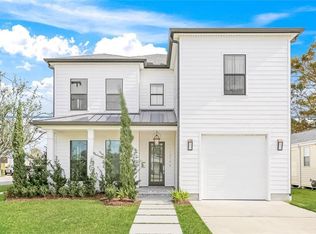 1319 Ridgelake Dr, Metairie, LA 70001