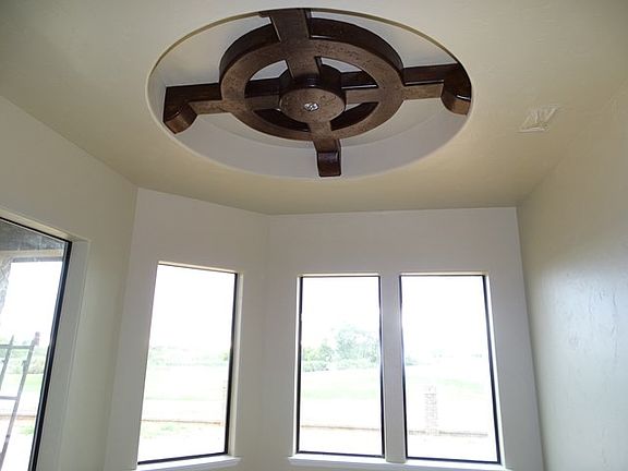 4th image of 3121 San Saba Dr