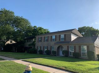 15218 Bratten Ln, Webster, TX 77598