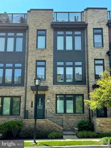 154 Winsome Cir, Bethesda, MD, 20814