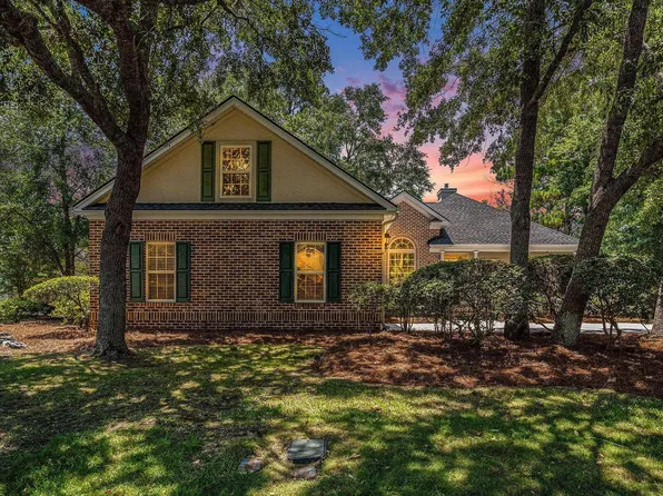 90 Old Carriage Ln., Pawleys Island, SC 29585