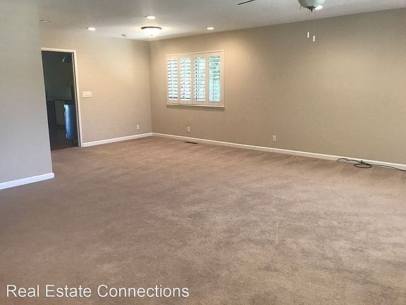2nd image of 3565 Sunnygate Ct