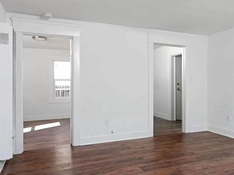 167 E Barnett St — Photo 7