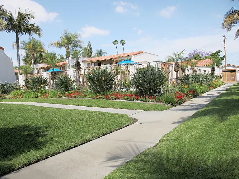 Casa Cortez Apartments — Photo 9