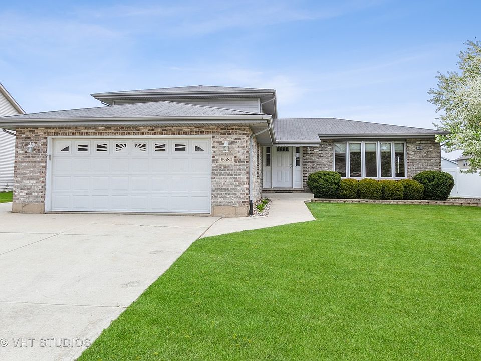 1st image of 15580 Lakeview Dr