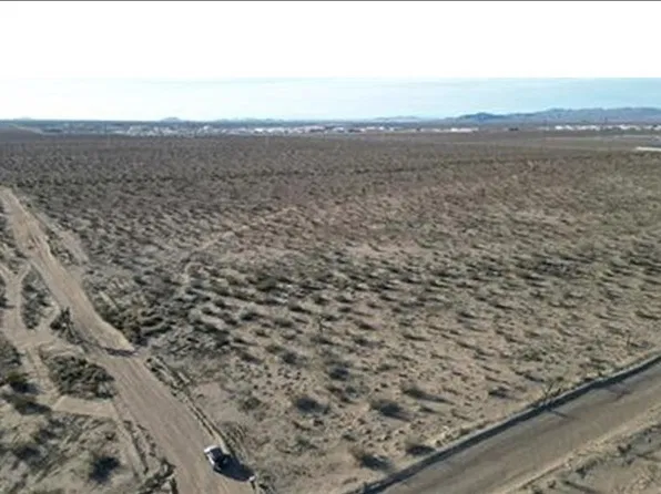 0 Cactus & Wintergreen 40 Acres Rd, Phelan, CA 92371