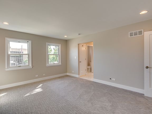 5th image of 3119 Lake Ave Unit A