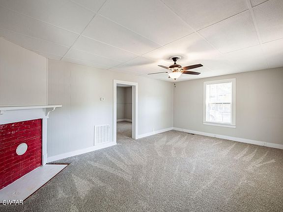 3rd image of 219 N Missouri St