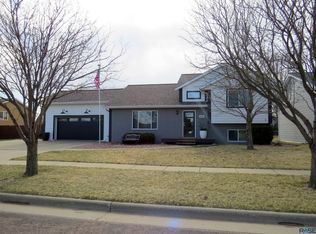 515 E Jesse Ct, Tea, SD 57064