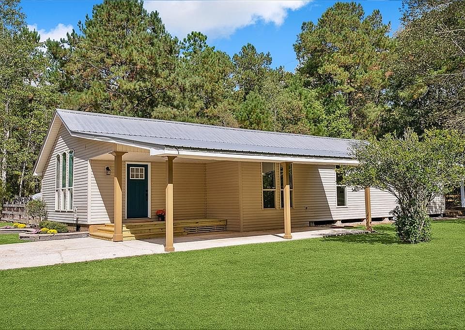 1st image of 76078 Carrol Dr
