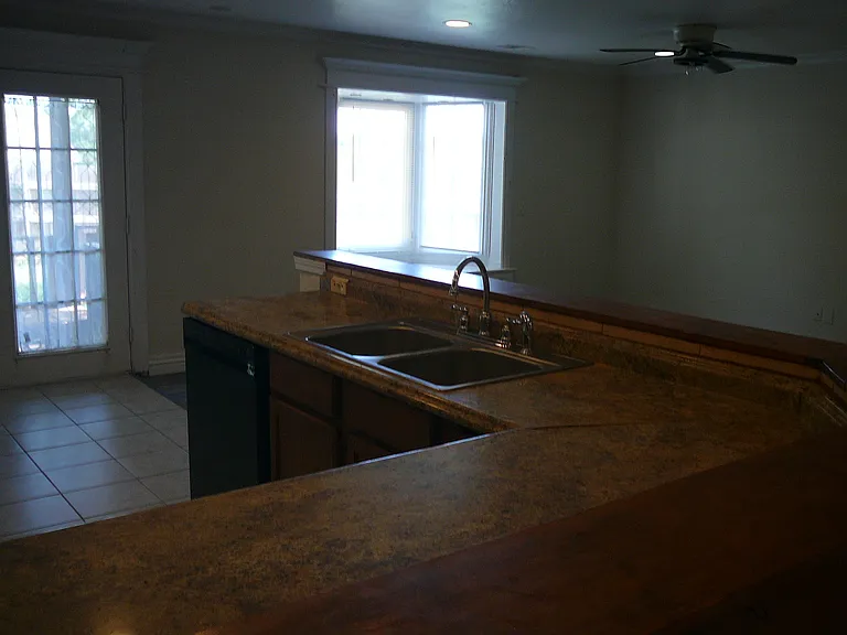 2917 Hickory Ln — Photo 13