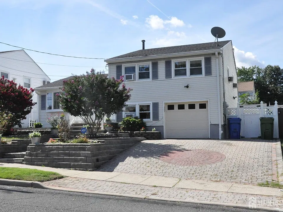 9 Florence Dr