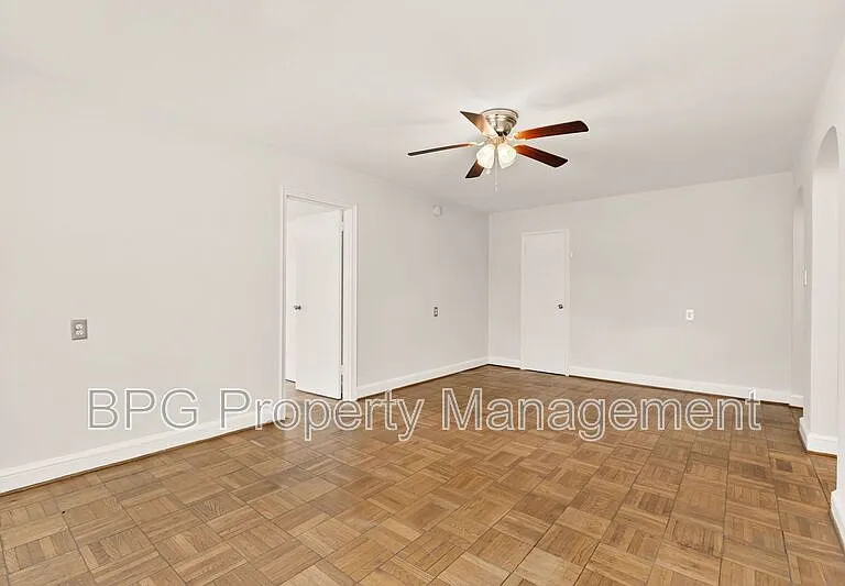 2634 Langston Blvd #403 — Photo 8
