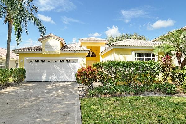 Home For Sale In Sabal Lakes