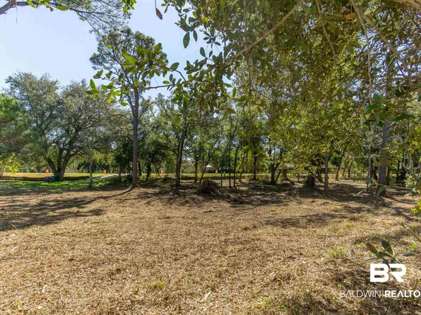 5208 Hickory Ln, Orange Beach, AL 36561