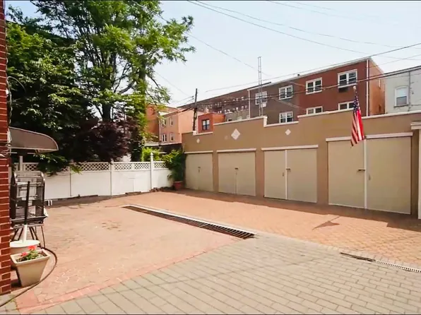 31-47 43rd Street image 17 of 17