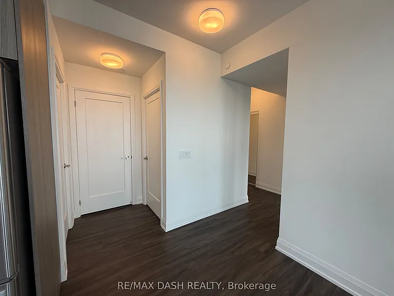 20 Soudan Ave #2408 — Photo 17