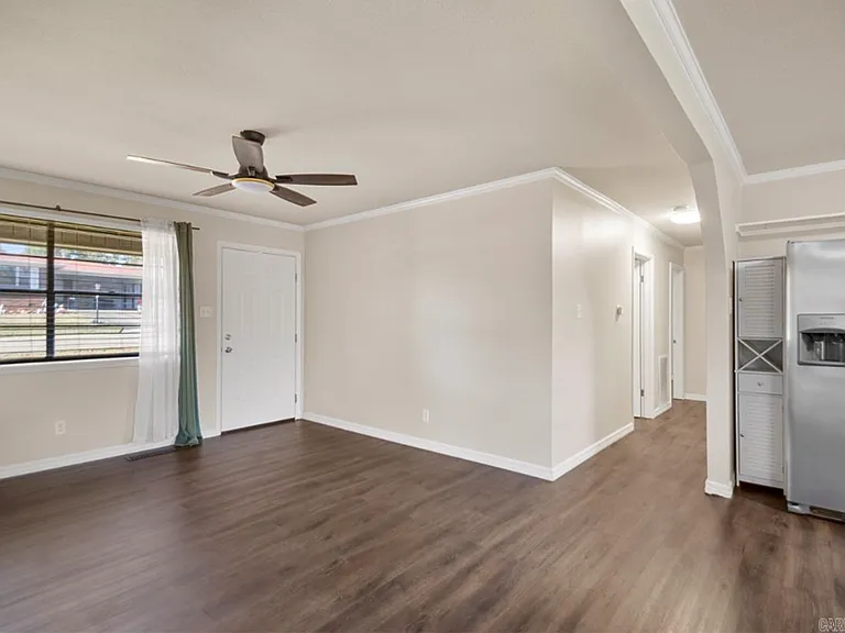 4704 N Cypress St — Photo 3