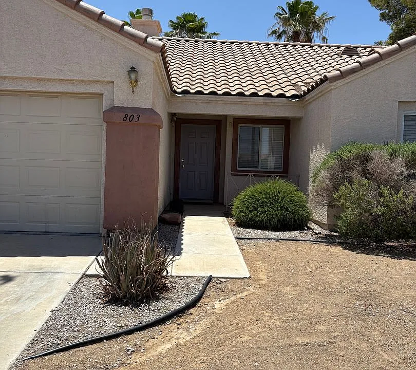803 Seco Verde Ave