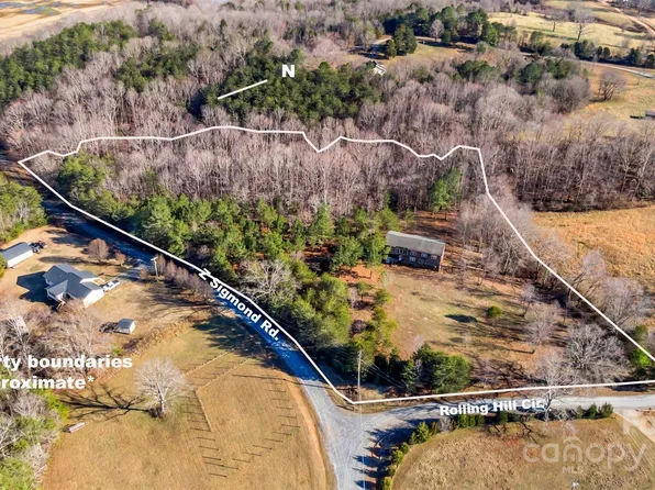 115 Rolling Hills Cir, Rutherfordton, NC 28139