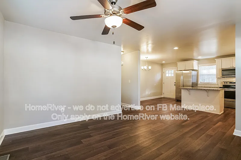 3 bed, 2.0 bath, 1107 sqft, $1,775 — Photo 2