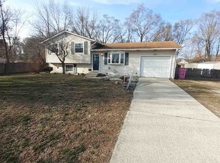 23661 Linden Dr, Elkhart, IN 46516