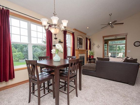 3rd image of 2507 Prairie Oak Trl