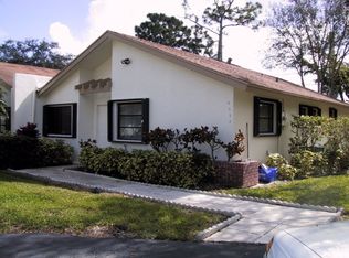 4090 Palm Forest Dr S, Delray Beach, FL 33445