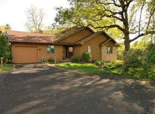 4707A Burma Rd #101, Mc Farland, WI 53558