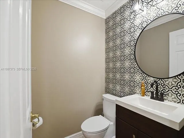 18631 SW 39th St — Photo 12