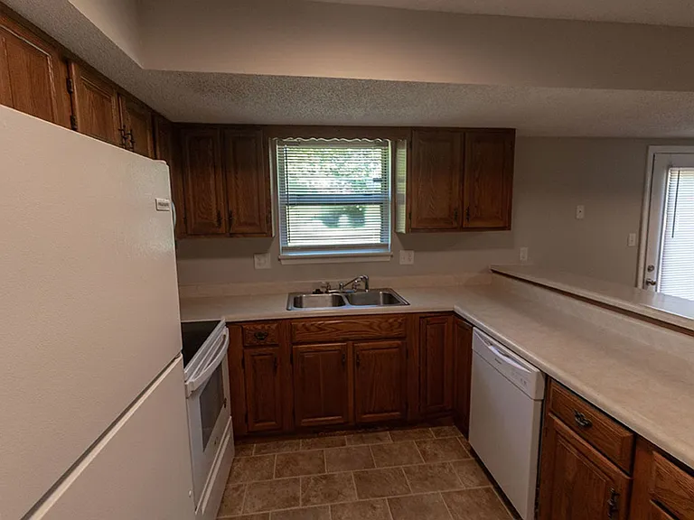 3602 Hermitage Rd — Photo 7
