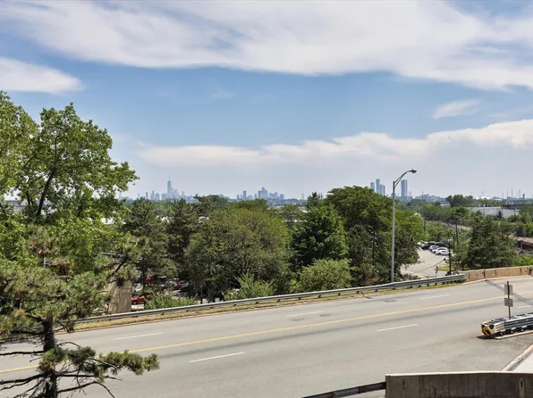 401 Harmon Cove Tower image 20 of 47