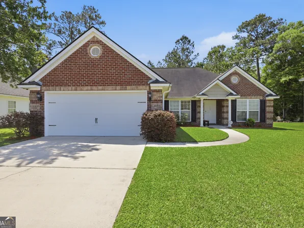 1209 Peacock Trl, Hinesville, GA 31313