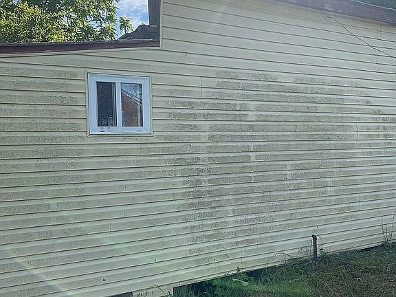 2nd image of 1474 Halifax St
