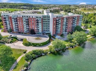 30 Blue Springs Dr #706, Waterloo, ON N2J 4T2