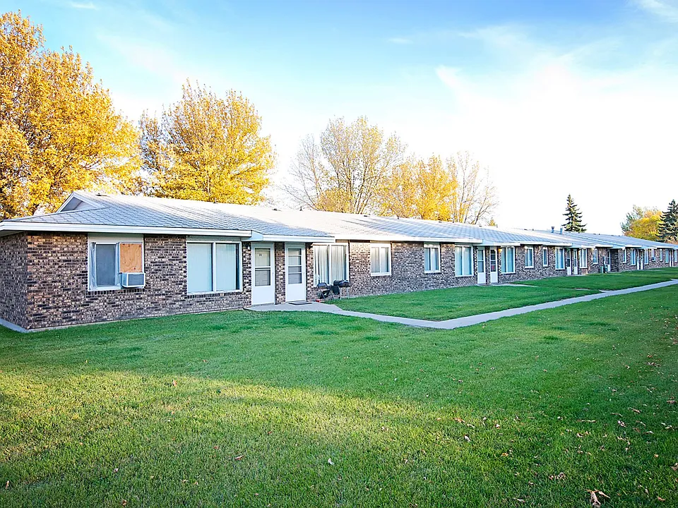 Royal Suites Apartments on Minot's North Hill