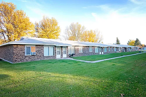 Royal Suites Apartments on Minot's North Hill Photo 1