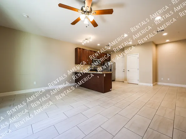 1406 W Main St, Mesa, AZ