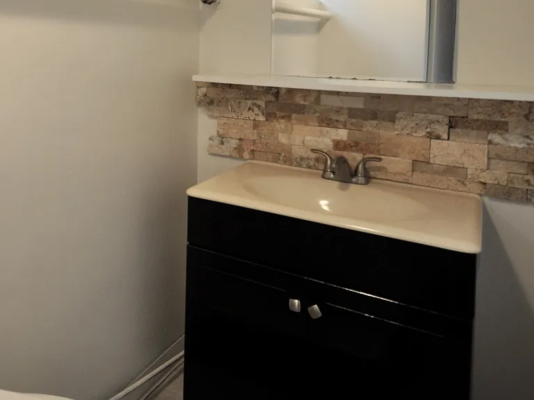 2525 Olive St — Photo 19